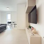Homeby - Casa Raffaele *