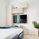 Homeby - Casa Raffaele Milano